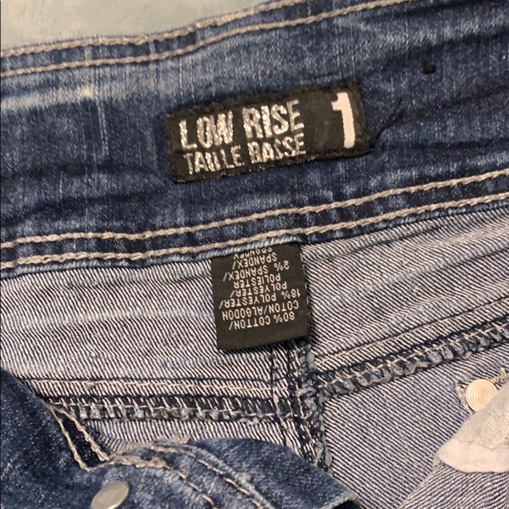 Low Rise Jeans Shorts - Picture 3 of 3